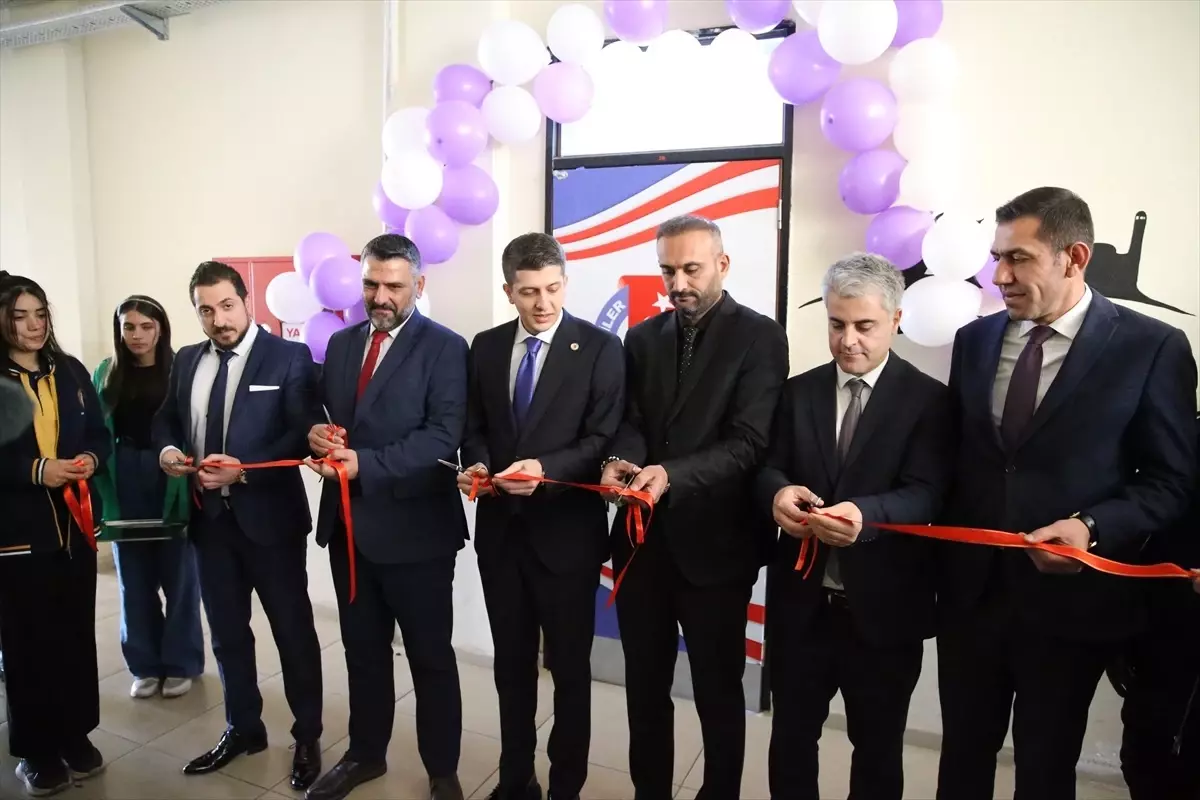 Cem Emir’in Anısına Kütüphane