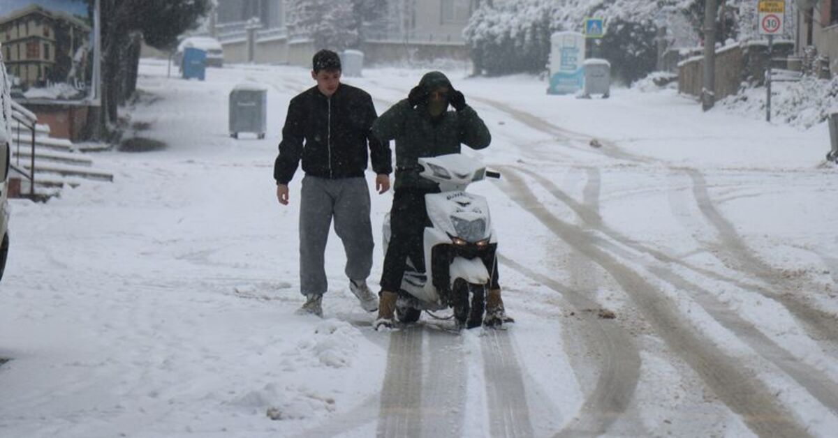 İstanbul’da motosiklet ve motokuryelerin trafiğe çıkma kısıtlaması yarın sona erecek